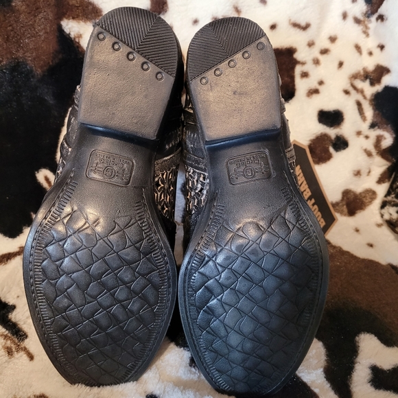 Corral Short Cutout Boots Size 7.5B - Picture 5 of 6